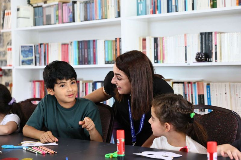 BODRUM BELEDİYESİ KADIN VE AİLE HİZMETLERİ MÜDÜRLÜĞÜNDEN 4 BİN 528 VATANDAŞA DESTEK