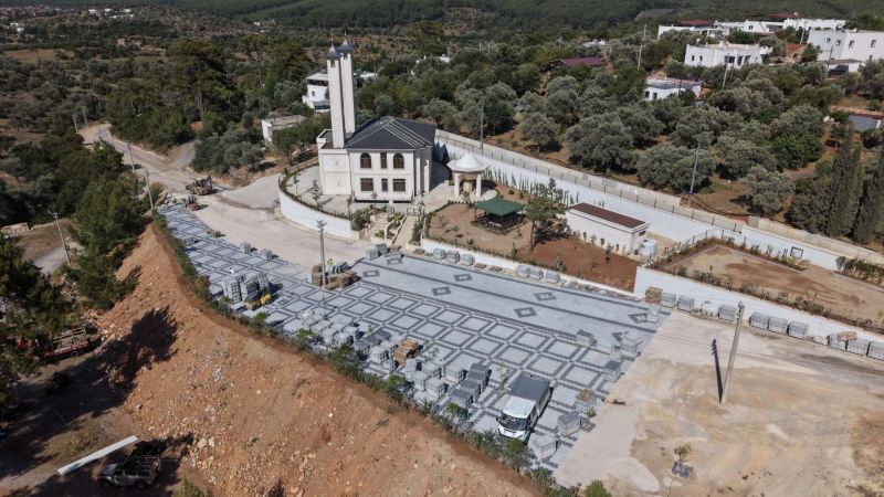 ÇAMLIK CAMİ ÖNÜ MEYDANI DÜZENLENİYOR