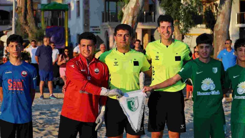 1.⁠ ⁠GÜNBATIMI ÇOCUK PLAJ FUTBOL ŞENLİĞİ BAŞLADI