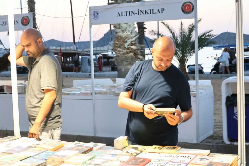 YALIKAVAK KİTAP GÜNLERİ BAŞLADI