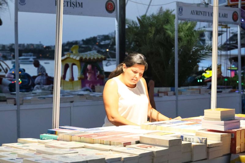 YALIKAVAK KİTAP GÜNLERİ BAŞLADI