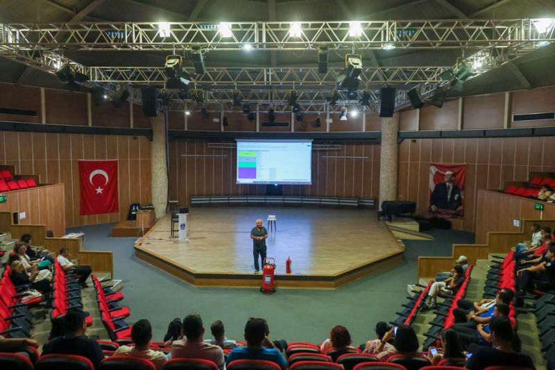 BELEDİYE PERSONELİNE ACİL DURUM EYLEM PLANI EĞİTİMİ VERİLDİ