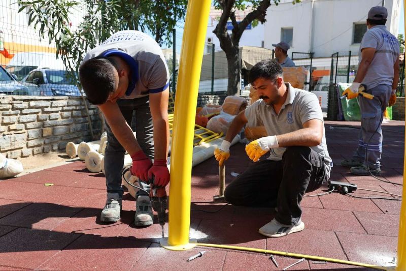 ÜÇKUYULAR PARKI YENİLENDİ