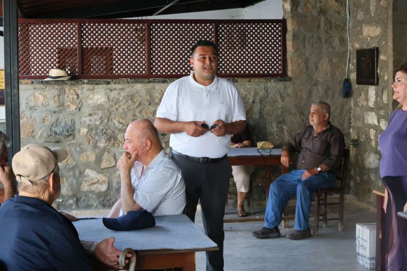 AKDENİZ MEYVE SİNEĞİNE KARŞI MÜCADELE SÜRÜYOR
