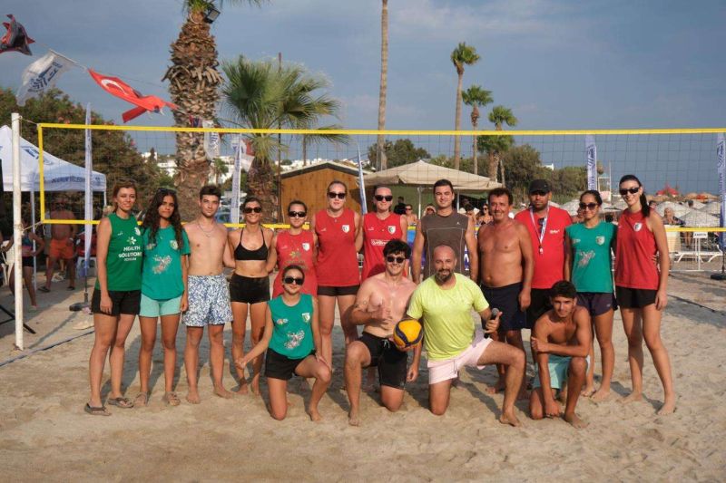PLAJ VOLEYBOLU ŞENLİĞİ AKYARLAR’DA BAŞLADI