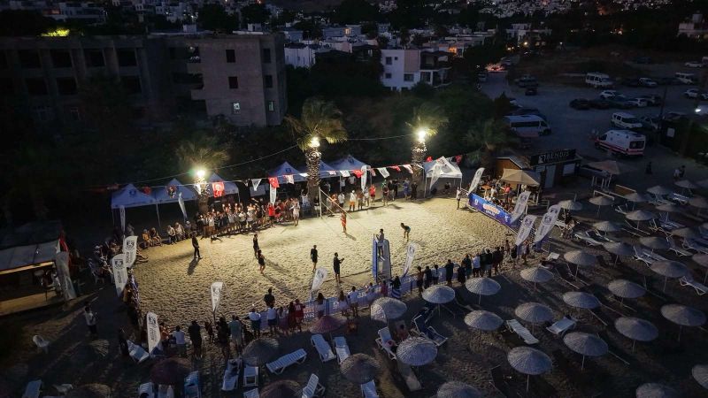 PLAJ VOLEYBOLU ŞENLİĞİ TAMAMLANDI