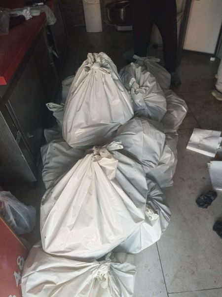 KÖTÜ KOKU İHBARI ÜZERİNE ZABITA EKİPLERİ HAREKETE GEÇTİ