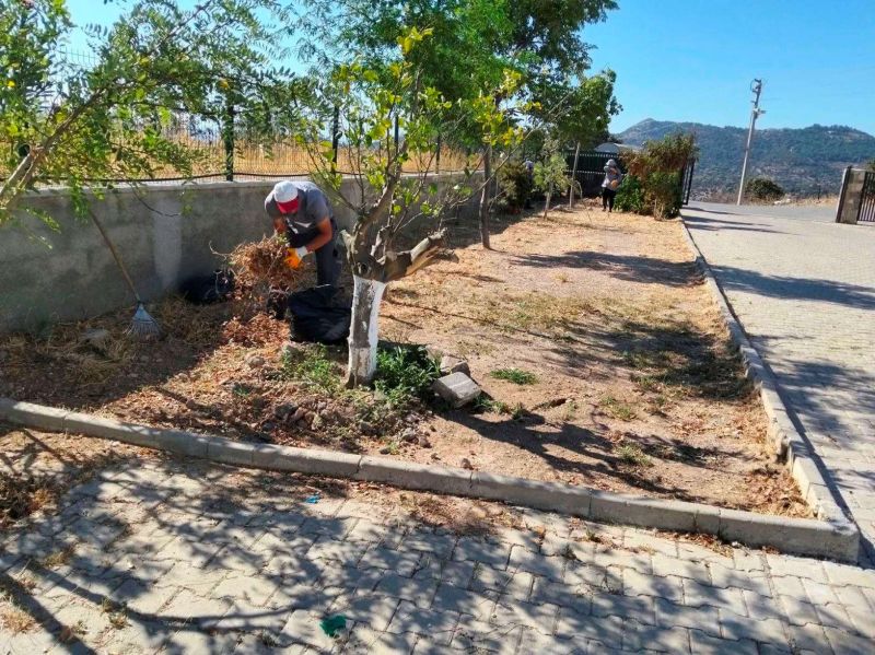 BODRUM’DA OT TEMİZLİĞİ ÇALIŞMALARI SÜRÜYOR