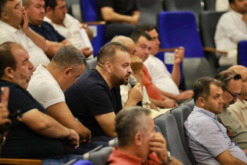 BAŞKAN ARAS VE BAŞKAN MANDALİNCİ, MAHALLE MUHTARIYLA BİR ARAYA GELDİ