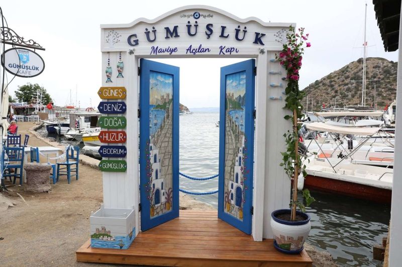 BODRUM’UN YENİ FOTOĞRAF DURAKLARI İLGİ GÖRÜYOR