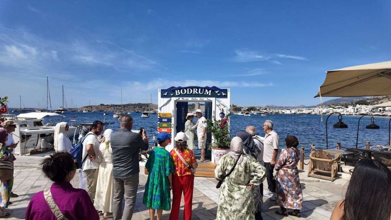 BODRUM’UN YENİ FOTOĞRAF DURAKLARI İLGİ GÖRÜYOR