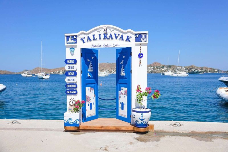 BODRUM’UN YENİ FOTOĞRAF DURAKLARI İLGİ GÖRÜYOR