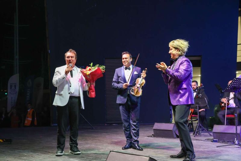 BODRUM’DA SANAT GÜNEŞİ ZEKİ MÜREN’İ ANMA KONSERİ