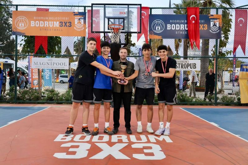 BODRUM 3X3 STREETBALL TURNUVASI ÖDÜL TÖRENİYLE SONA ERDİ