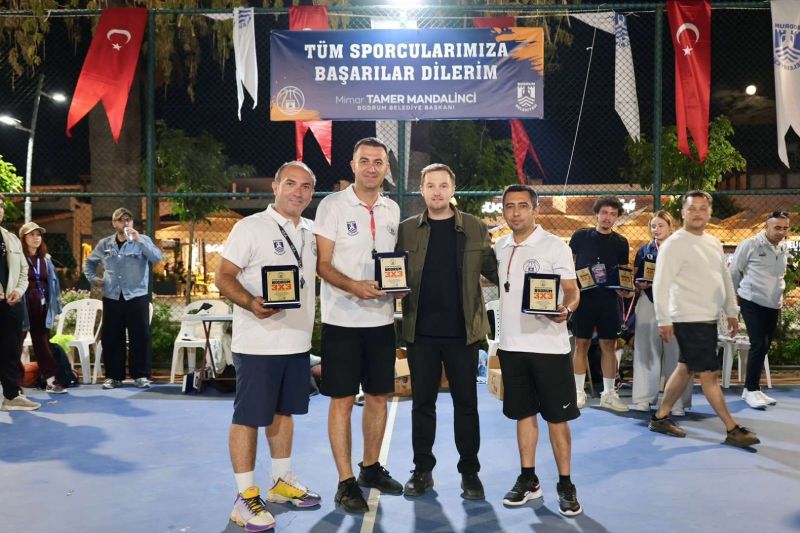 BODRUM 3X3 STREETBALL TURNUVASI ÖDÜL TÖRENİYLE SONA ERDİ