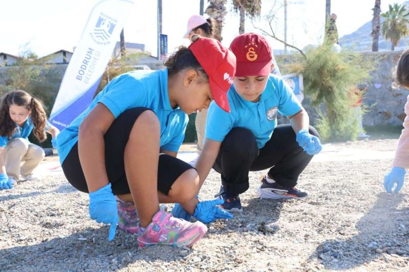 TURGUTREİS’TE ÖĞRENCİLERDEN ÇEVRE İÇİN ANLAMLI ÇALIŞMA
