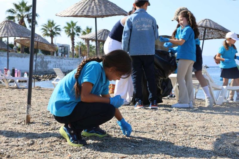 TURGUTREİS’TE ÖĞRENCİLERDEN ÇEVRE İÇİN ANLAMLI ÇALIŞMA