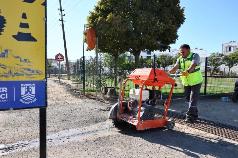 BELEDİYE ASFALT ÇALIŞMALARINA DEVAM EDİYOR