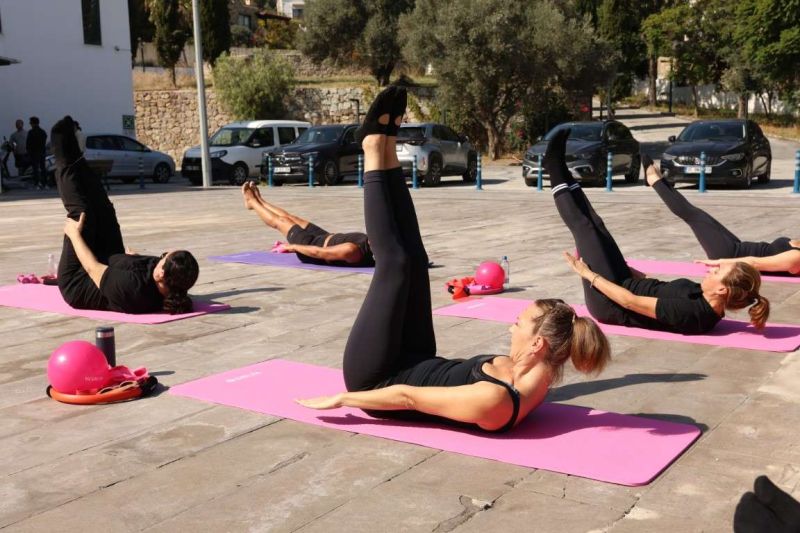 SERBAY ILICAK SPOR VE KÜLTÜR KOMPLEKSİNDE PİLATES DERSLERİ DEVAM EDİYOR