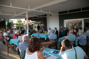 BAŞKAN ARAS GÜNDOĞAN'DA BULUNAN SİTE YÖNETİCİLERİYLE BİR ARAYA GELDİ