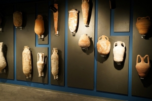 SUALTI ARKEOLOJİ MÜZESİ YENİ SERGİ SALONLARIYLA ZİYARETE AÇILDI