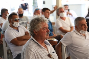 BAŞKAN ARAS DENİZCİLERLE BİR ARAYA GELDİ