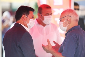 MEYDANDA AŞURE PAYLAŞIMI YAPILDI