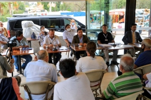 BAŞKAN ARAS TÜRKBÜKÜ ESNAFI İLE BULUŞTU