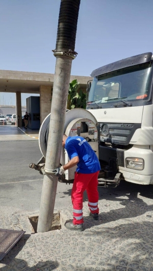 YAĞMUR SUYU HATLARI, MENFEZ VE MAZGALLAR TEMİZLENİYOR