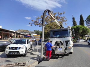 YAĞMUR SUYU HATLARI, MENFEZ VE MAZGALLAR TEMİZLENİYOR
