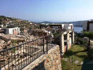 KAÇAK YAPILAŞMA İLE MÜCADELE SÜRÜYOR