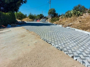 KİLİTLİ PARKE YOL YAPIM ÇALIŞMALARI SÜRÜYOR