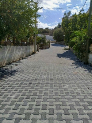 KİLİTLİ PARKE YOL YAPIM ÇALIŞMALARI SÜRÜYOR