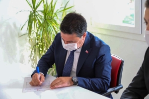 BAŞKAN ARAS, TÜRKİYE KIZILAY DERNEĞİ ÜYESİ OLDU