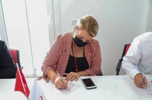 BAŞKAN ARAS, TÜRKİYE KIZILAY DERNEĞİ ÜYESİ OLDU