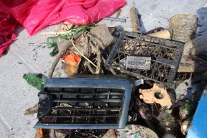 DALGIÇLAR TEMİZLİK ÖNCESİ TÜRK BAYRAĞI AÇTI