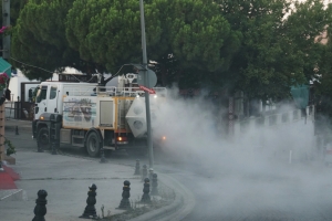 KURBAN KESİM YERLERİ İLE CADDE VE SOKAKLAR DEZENFEKTE EDİLDİ