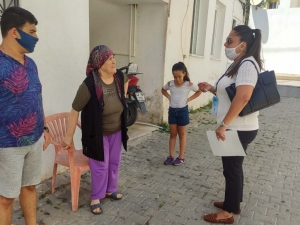 BELEDİYE KAPI KAPI DOLAŞMAYA DEVAM EDİYOR