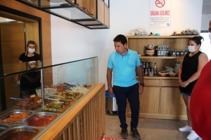 BAŞKAN ARAS'TAN HENTBOL TAKIMINA ZİYARET