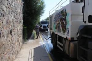 BELEDİYE EKİPLERİ YALIKAVAK'A ÇIKARMA YAPTI