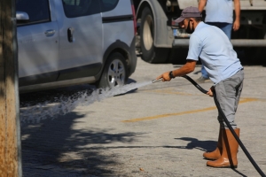 GENİŞ KAPSAMLI TEMİZLİK ÇALIŞMALARI DEVAM EDİYOR