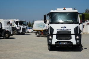 GENİŞ KAPSAMLI TEMİZLİK ÇALIŞMALARI DEVAM EDİYOR