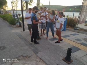 ZABITA ÖNCE UYARIP ARDINDAN MASKE VERİYOR