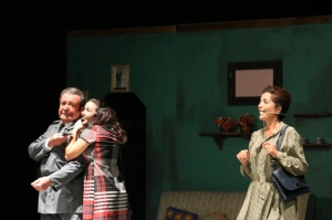 BODRUM BELEDİYESİ ŞEHİR TİYATROSU, SAĞLIK ÇALIŞANLARI İÇİN SAHNEDEYDİ