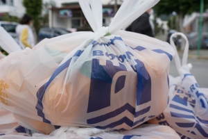 BAHÇELERİMİZDE YETİŞTİRİYORUZ, HALKIMIZA İKRAM EDİYORUZ...