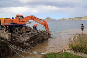 ALTYAPI İYİLEŞTİRME ÇALIŞMALARI GECE GÜNDÜZ SÜRÜYOR