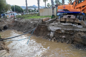 ALTYAPI İYİLEŞTİRME ÇALIŞMALARI GECE GÜNDÜZ SÜRÜYOR