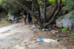 TEMİZLİK SEFERBERLİĞİ CENNET KOYU’NDA DEVAM ETTİ