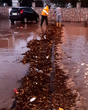 FEN İŞLERİNİN YOĞUN MESAİSİ, SEL VE TAŞKINLARI BÜYÜK ÖLÇÜDE ÖNLEDİ
