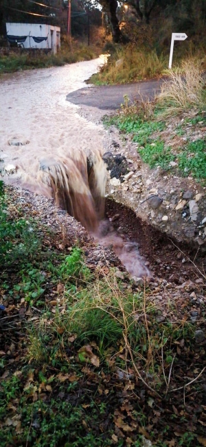 FEN İŞLERİNİN YOĞUN MESAİSİ, SEL VE TAŞKINLARI BÜYÜK ÖLÇÜDE ÖNLEDİ